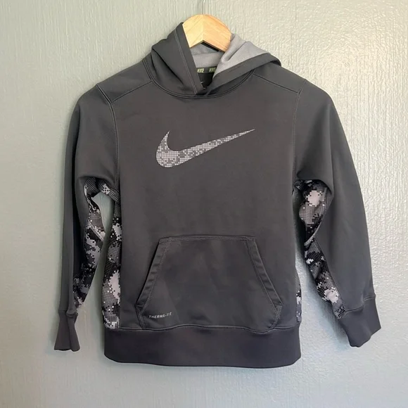 Boys Thermafit Nike Hoodie. size Medium - Picture 1 of 5